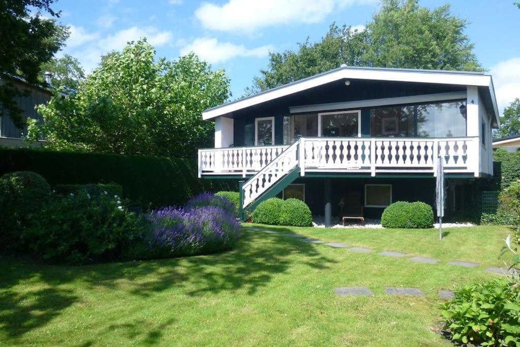 Perfect Place For Water Lovers! Fireplace And Lakeview Vakantiehuis Kamperland