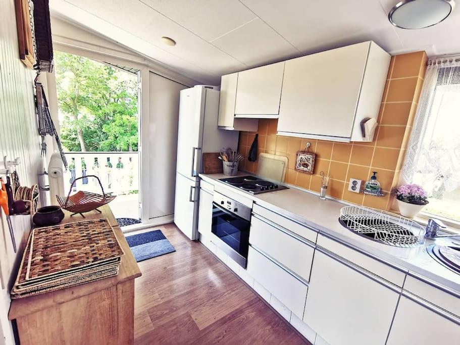 Vakantiehuis Perfect Place For Water Lovers! Fireplace And Lakeview Kamperland